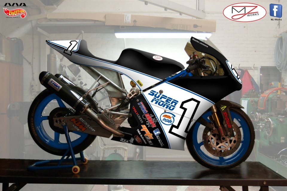 Мартин Янсенс: гоночный мотоцикл LC4 Supermono