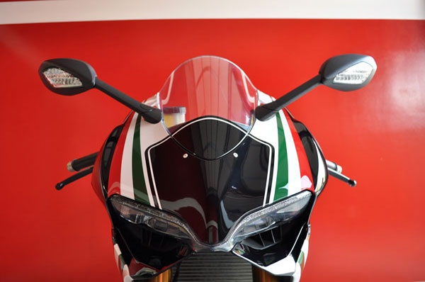 Черный триколор Ducati 1199 Panigale S