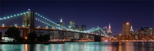 Stock Photo - Brooklyn Bridge in night