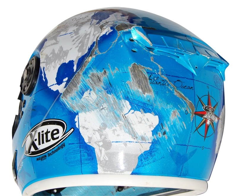 Шлем X-Lite X-802R после падения Карлоса Чека на Филипп-Айленде